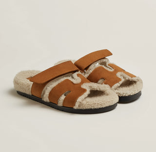 HERMES CHYPRE SANDAL ‘BROWN SHEARLING’