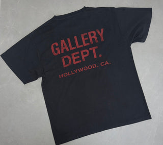 GALLERY DEPT. FRENCH TEE ‘BLACK/RED’