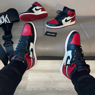 JORDAN 1 Retro ‘BRED TOE’